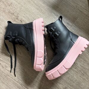 Sorel Black Leather Lace-Up Combat Boots with Pink Platform Soles